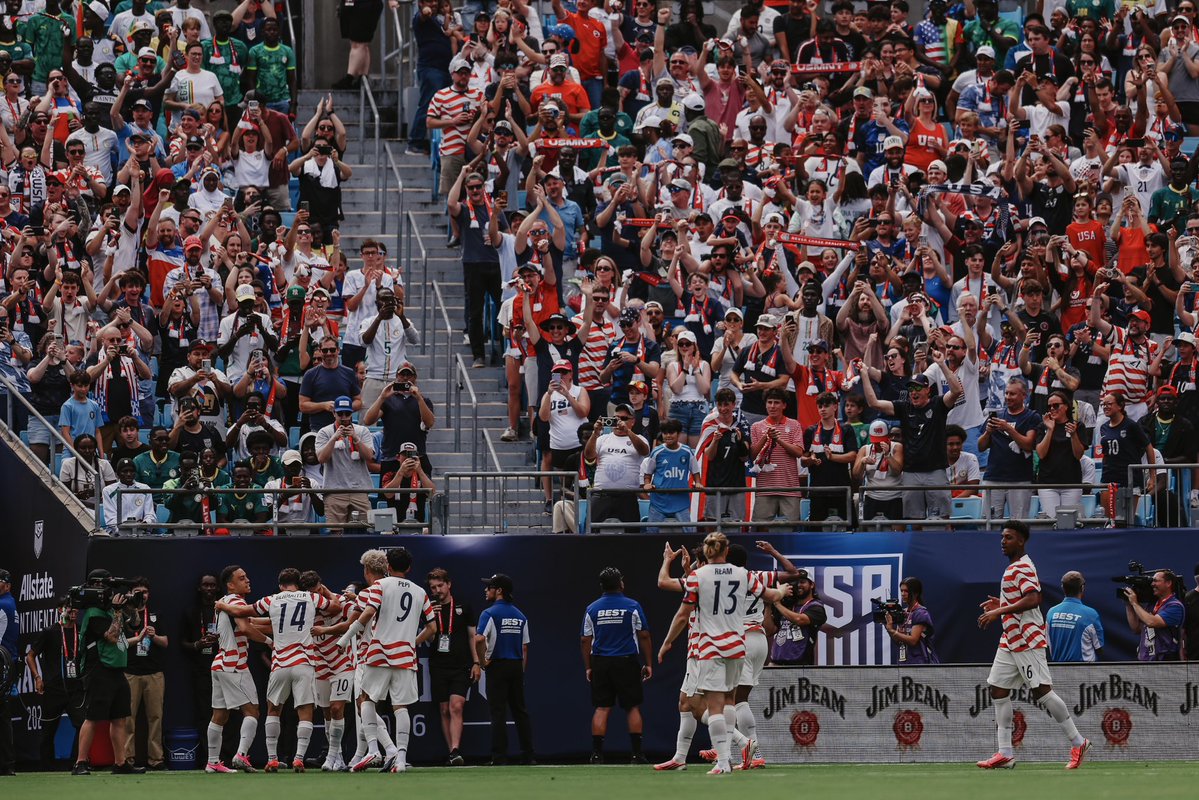 USMNT's tweet photo. CHARLOTTE SHOWED OUT. https://t.co/DyXiJXkPvW