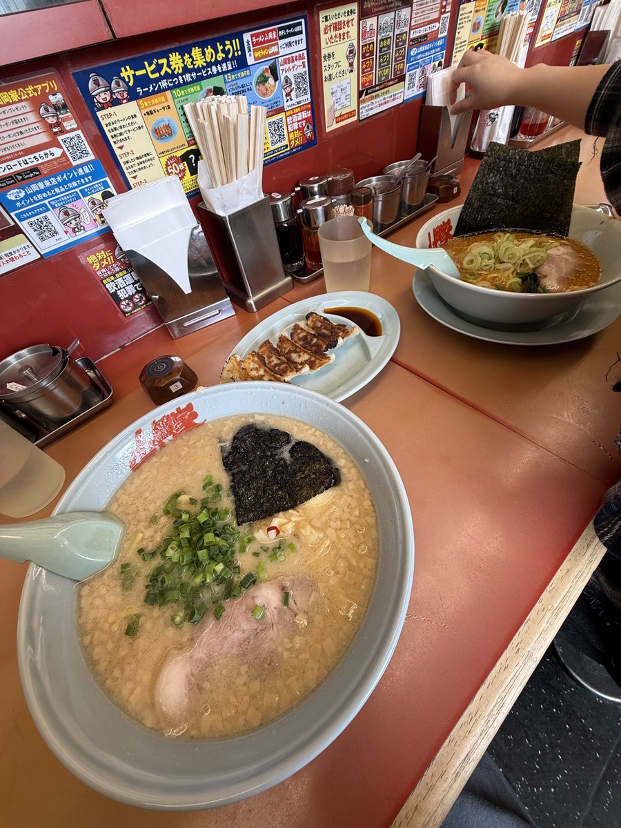 PEN98_'s tweet photo. ネイルがとてもみじけぇ✊🏿✊🏿✊🏿

久々充実した土日を過ごせて満足~

おでのトラックはよ納車されんかな~
メッキかアルコア履かせてくれるみたいで
またまた趣味が洗車になりそうや~🧽🫧 https://t.co/ywm95YNiyk