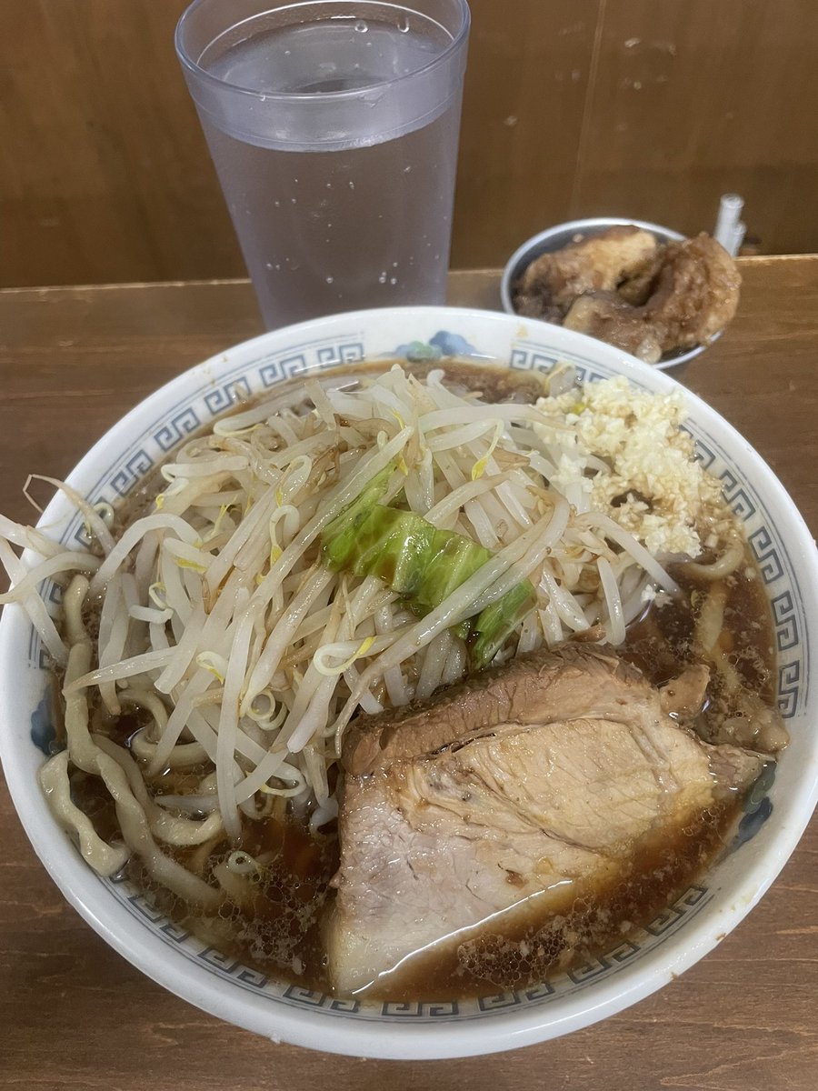under_1050's tweet photo. ラーメンマルタ（投稿忘れ）

色々いい意味でトラブルがあり
奇跡のマルタに寄れた🙏

今日のラーメンは今までイチぐらいあっさり。
仕様が変わったのか分かりま��んが
コレはコレで美味しかった〜
毎度の事ながらマルタの麺は本当にちょうどいい加減で凄く好み。
そろそろ白食べねば…
ご馳走様です。 https://t.co/wpYfmpp2Ld
