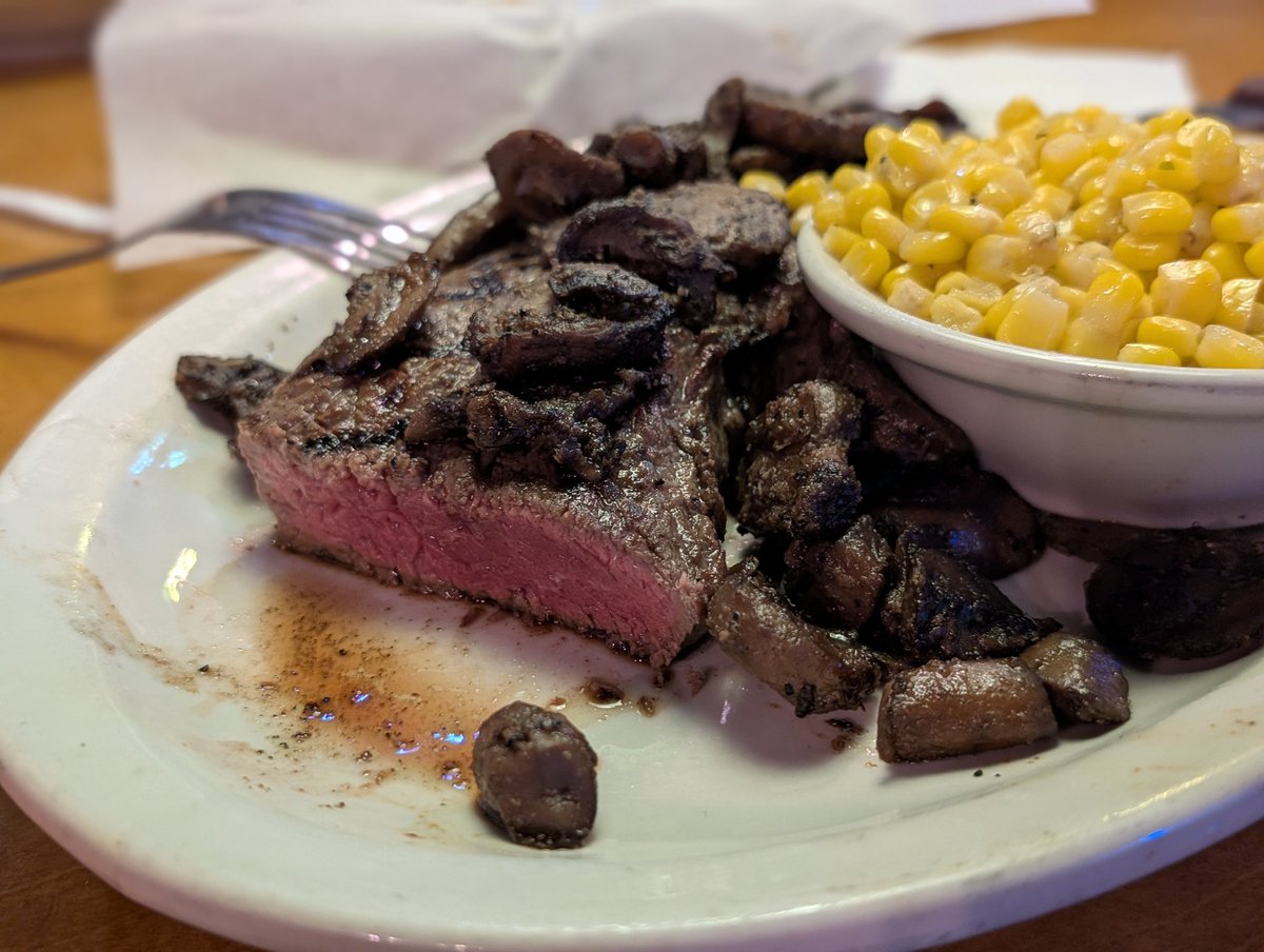 strattonGOD's tweet photo. I was full 15 minutes ago and they brought out Moby Dick dude I'm gonna die https://t.co/KX81itrqi1