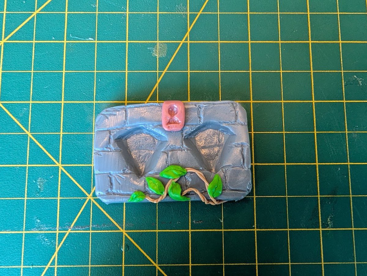 nestapendragon's tweet photo. We did a fun day of crafting with friends and their kids today. We all made stuff with Fimo and Sculpey!

I - only having one hobby (MTG) - made this dice holder/life tracker and I really love how it turned out 🥰

It holds my dice perfectly 🏰 https://t.co/7H38Ja8UAm