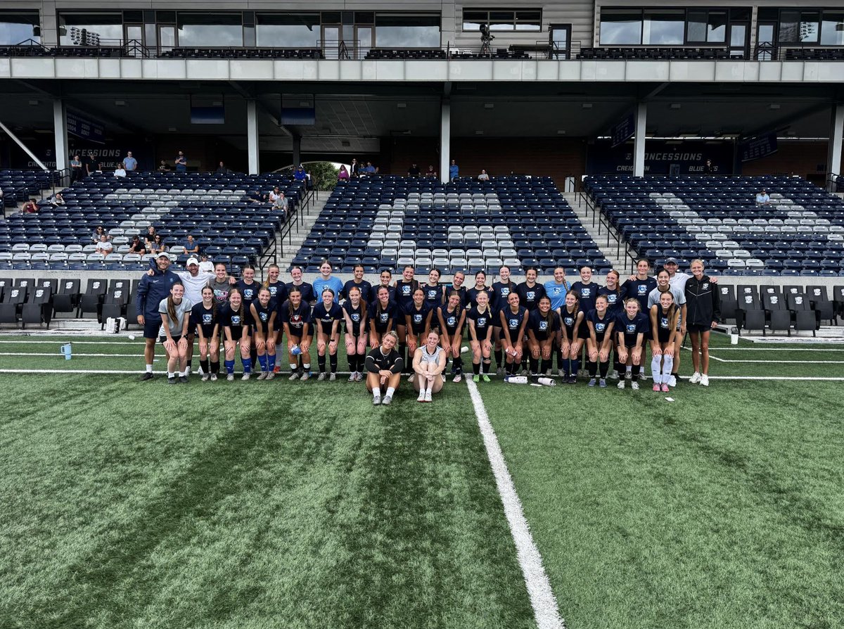 LaynaGraham2010's tweet photo. So much fun attending the Creighton ID camp this past weekend.  It was a bonus to also see my family in Omaha! @CreightonWSoc  @jimmywalker8200 @scott_rissler @Toby_Millward https://t.co/31lVjYZMhP