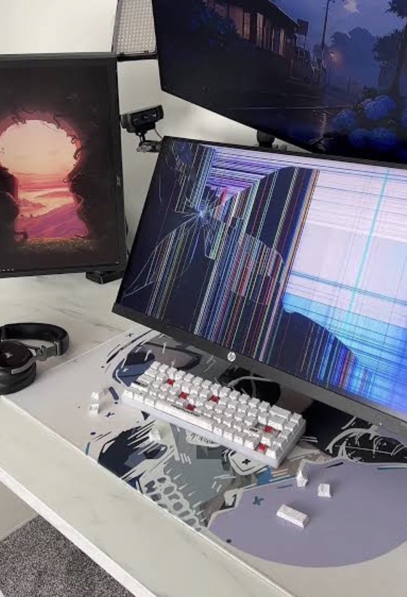 peterbot263's tweet photo. @parefnbr Bro I broke my setup because of that https://t.co/ovRZKUiv9u