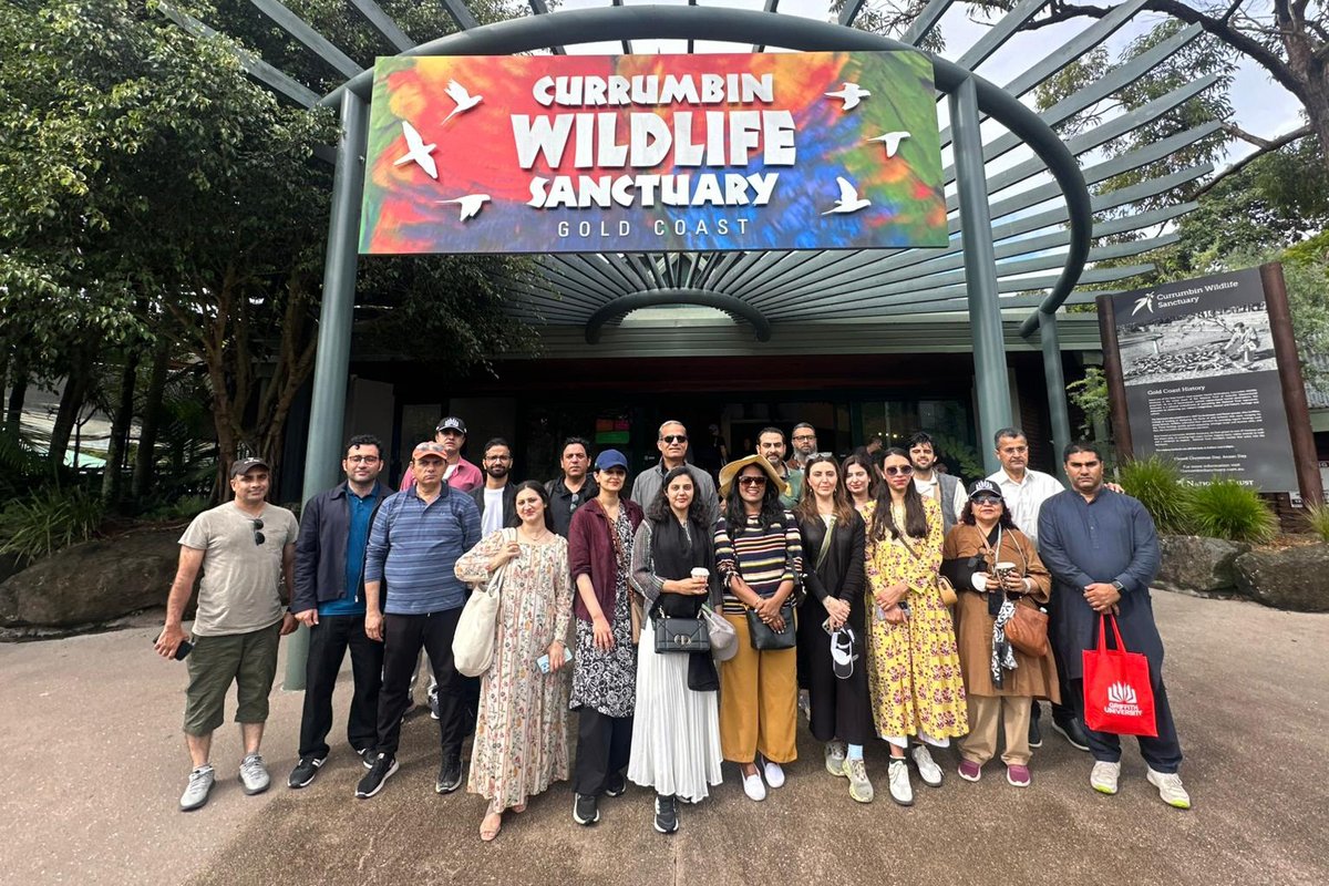GriffithIDU's tweet photo. The participants of the @AustraliaAwards Short Course on Accessing Climate Finance for Pakistan have successfully concluded their two-week trip to Australia with insightful presentations in Sydney and Canberra.
@AusHCPak @DFAT @Griffith_Uni #climatefinance #climatechange https://t.co/lOWontaQPm