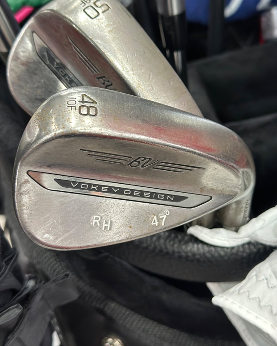 VokeyWedges's tweet photo. 134 yards ➡️ 4 feet 10 inches ➡️ playoff-clinching birdie.👌
@russhenleygolf and #SM11 met the moment at Colonial Country Club – he hit his approach tight on the first playoff hole and rolled in his putt to win the @CSChallengeFW.
See the the full SM11 setup he trusted to take home PGA TOUR win No. 6. ⬇️