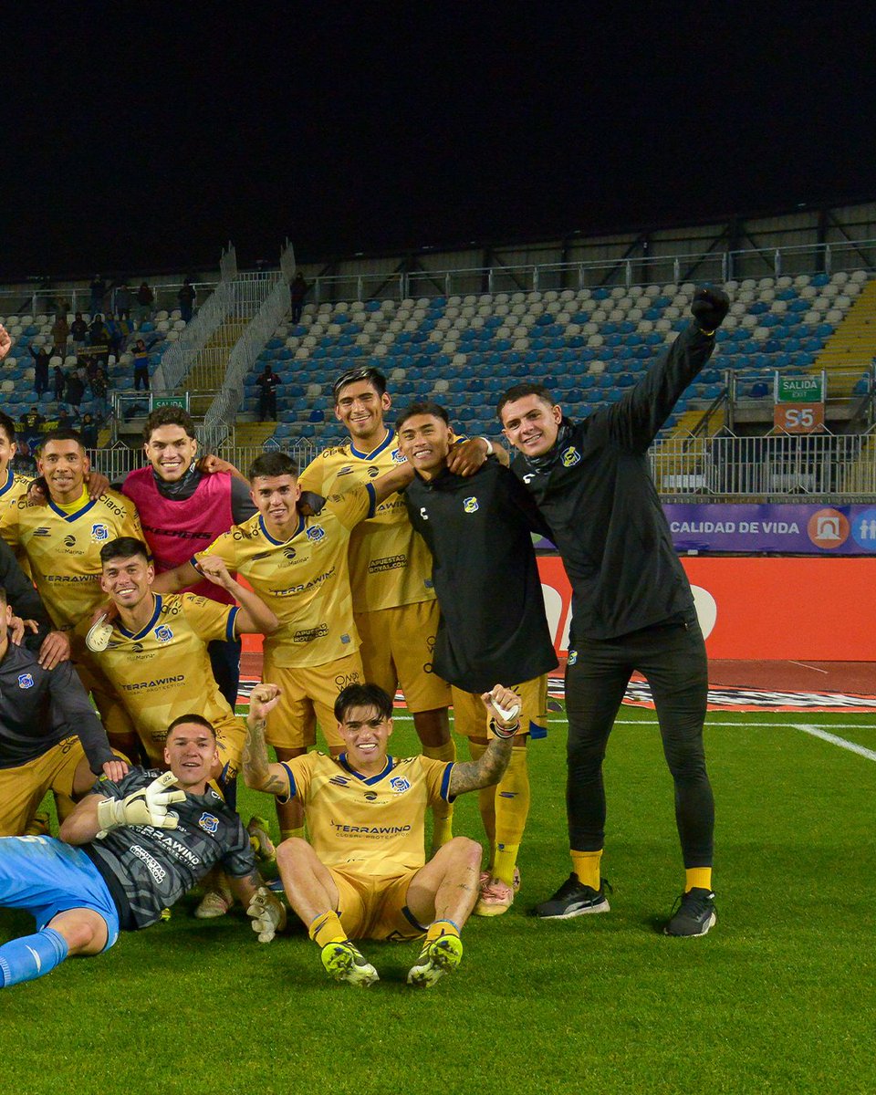 evertonsadp's tweet photo. ¡𝗦𝗼𝗺𝗼𝘀 𝗘𝘃𝗲𝗿𝘁𝗼𝗻 𝗱𝗲 𝗩𝗶𝗻̃𝗮 𝗱𝗲𝗹 𝗠𝗮𝗿! 💙💛

🔹️ #VamosEverton • #Evertonízate 🔸️ https://t.co/s4fzbQ7Th6