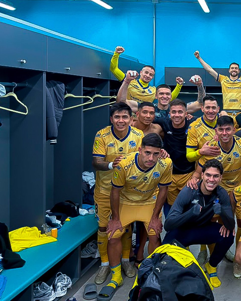 evertonsadp's tweet photo. ¡𝗦𝗼𝗺𝗼𝘀 𝗘𝘃𝗲𝗿𝘁𝗼𝗻 𝗱𝗲 𝗩𝗶𝗻̃𝗮 𝗱𝗲𝗹 𝗠𝗮𝗿! 💙💛

🔹️ #VamosEverton • #Evertonízate 🔸️ https://t.co/s4fzbQ7Th6