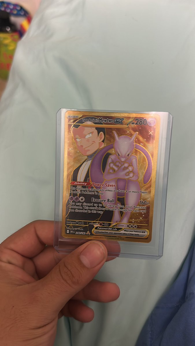 DyaaJ's tweet photo. @StarlightJennii Pulled the gold mewtwo from one of these tins today and my girlfriend pulled the gold Cynthia garchomp just last week off one 🙂‍↕️🕺 https://t.co/HPIIbI4FLr