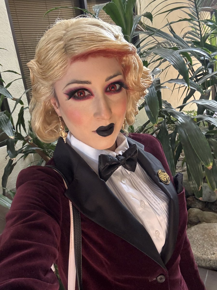 omgchomp's tweet photo. hell or high heels here we come 💕 https://t.co/WWuTW1OeVK