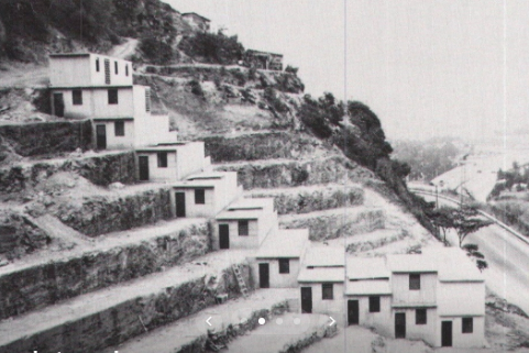 cano_jor's tweet photo. @GenkidamaVe Recordatorio de que en 1984, el gobierno que hacía 9 años había transformado el Banco Obrero; la constructora estatal, en una entidad incapaz de hacer urbanismos como en antaño, decidió experimentar en hacer "Barriadas Premium" para no gastar nada en vivienda social. https://t.co/qseR0QGptd