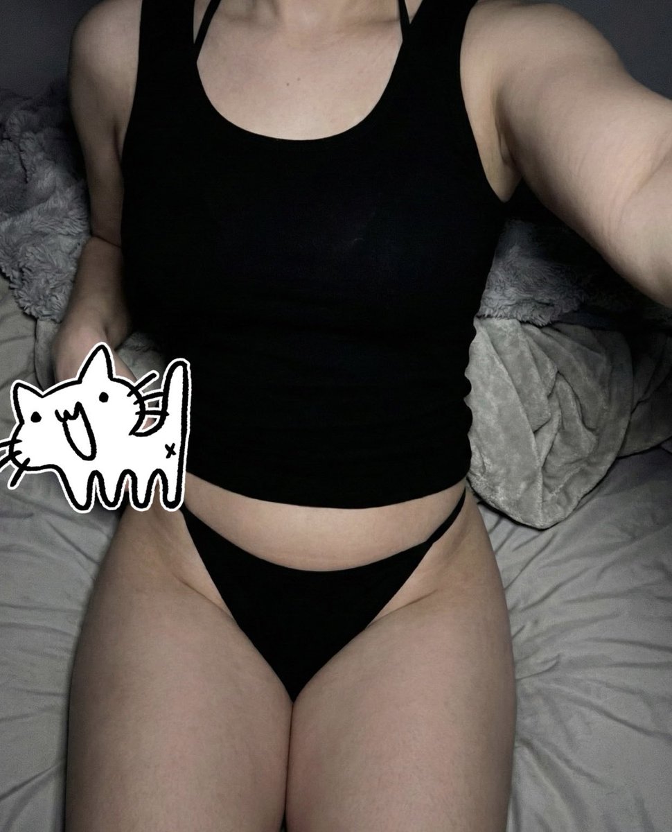 Avababees's tweet photo. Fit check :P https://t.co/xtv2FXdHD8