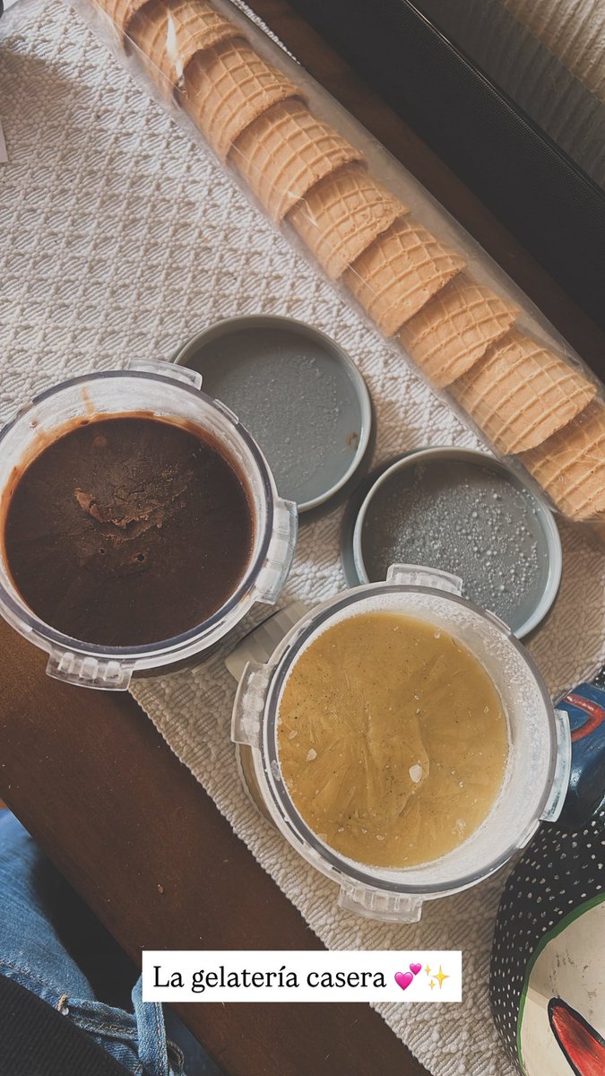 mersb's tweet photo. No adivinaron. Pero eran helados caseros. ✨ https://t.co/a36uFvSF6L