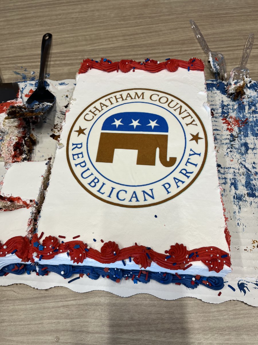 ChathamGOP's tweet photo. The Chatham County GOP had an open house today for their Headquarters Office. It was a nice gathering of Republicans who received a tour of the facilities in Pittsboro. Thanks to all who participated in the grand opening! https://t.co/2oRosweKI6