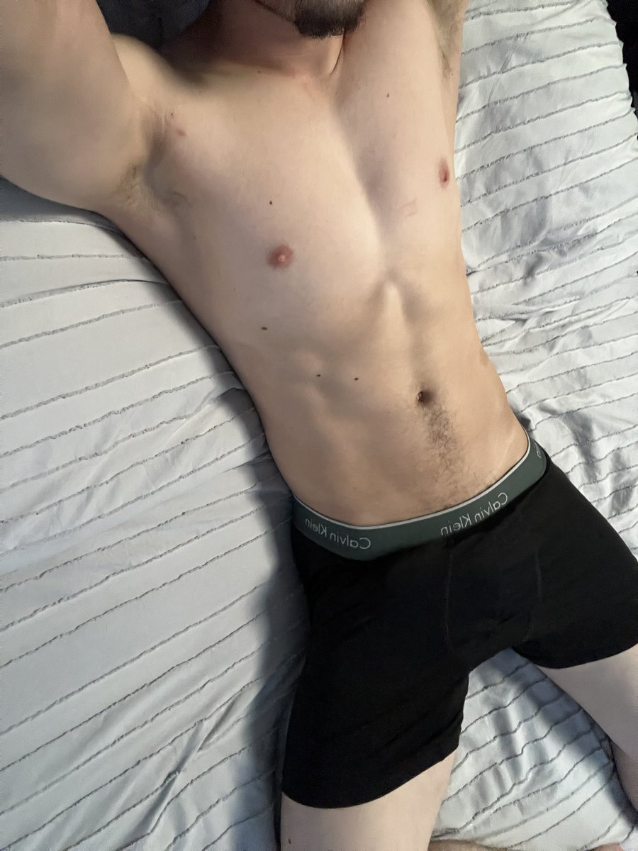 hellboy_197's tweet photo. Que calor que hace! 🥵 ¿o solo yo lo siento? 🔥🫵🏻 https://t.co/LlbwUPKfwd