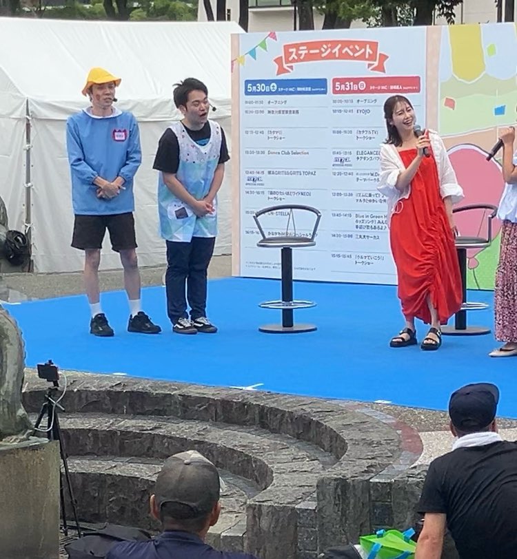 karikawanna's tweet photo. カナフルTVトークショーありがとうございました！！
いつも見てますとお声がけ頂けて、とても嬉しかったです☺️🙏
中々みなさんと直接お会いする機会が少ないので、本当に貴重な日でした🥹✨
引き続き毎週日曜日18時〜
tvk「kanaful TV」よろしくです🌸

娘が初めてマイクを持つママを見ました👶 https://t.co/9hlfEsbwhe