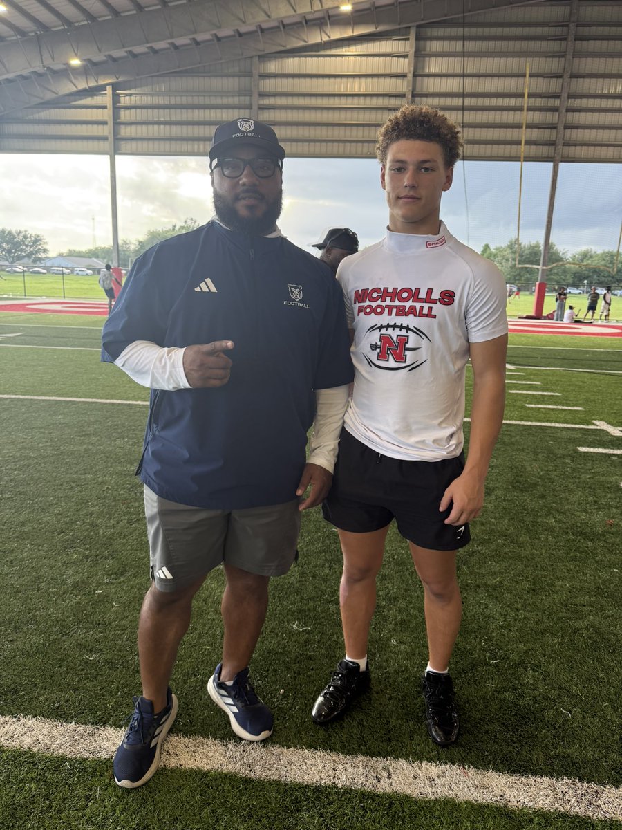 SevinDomin41200's tweet photo. 🙏🏼 Blessed and grateful to receive my first offer from  @Earvin_Moore #BiteDown
@PBS_EaglesFB @jkleesportz @RecruitLouisian @PrepRedzoneLA https://t.co/8wbrgIAHGL