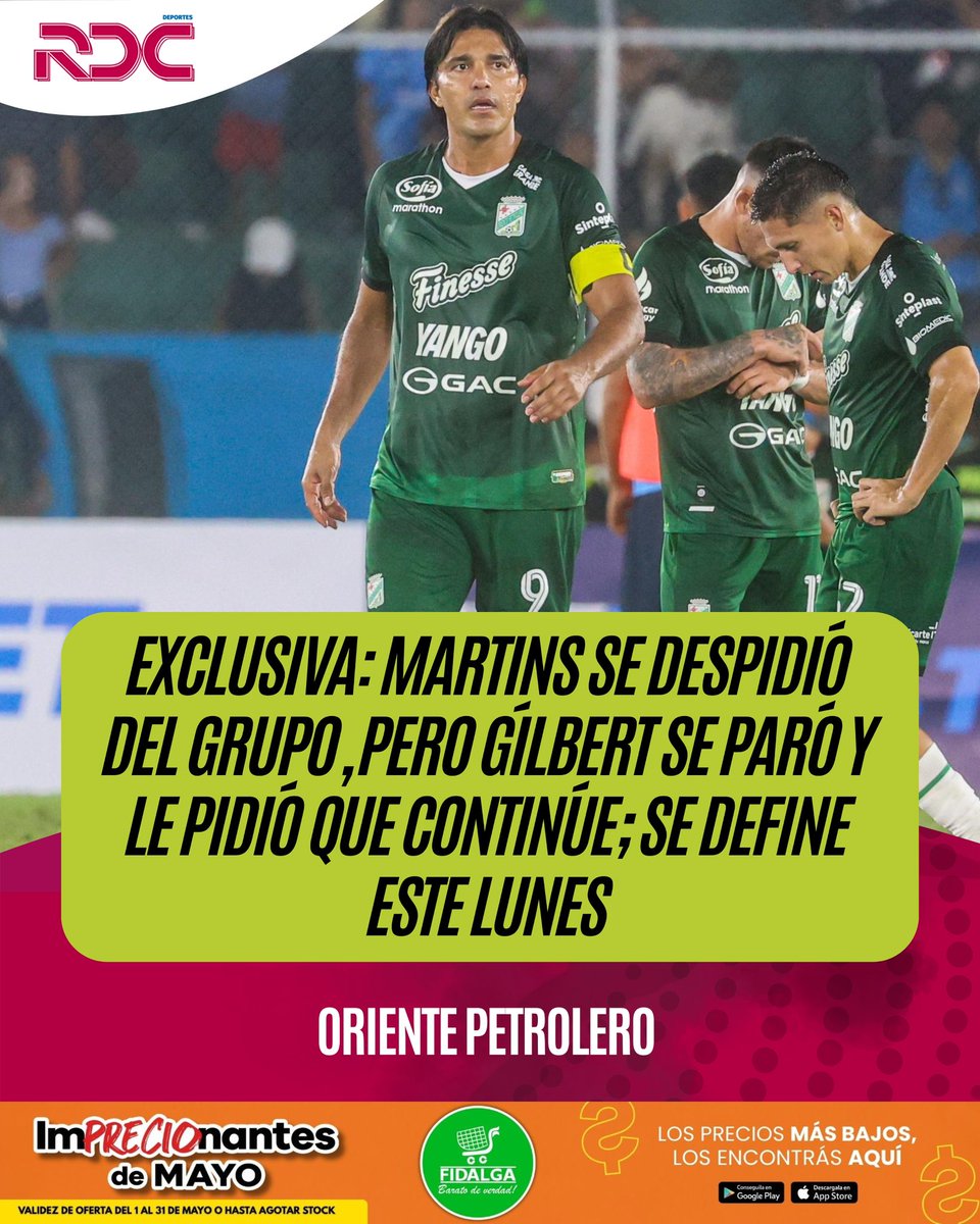 Rdc_Deportes's tweet photo. EXCLUSIVA: MARTINS SE DESPIDIÓ DEL GRUPO, PERO GÍLBERT SE PARÓ ANTE TODOS Y LE PIDIÓ QUE CONTINÚE
.
Ojo con lo que pasó en el vestuario de Oriente Petrolero. Tras la derrota ante Blooming (1-0) en el clásico cruceño y bajo un ambiente de tensión y tristeza, el delantero Marcelo Martins Moreno se paró delante del grupo, tomó la palabra, y se despidió de todos. Esto originó una inmediata reacción de sus compañeros y principalmente de Gílbert Álvarez.
.
Martins estaba golpeado pero Gílbert se levantó ante todos, le dijo que era clave en este momento en el equipo y que haga un esfuerzo más para seguir remando en procura de darle una alegría a la gente. El Flecheiro agradeció el apoyo, el respaldo pese al momento triste, no dijo que continuará, pero tampoco cerró la puerta como lo hizo antes.
.
Lo que sí le dijo a sus compañeros es que este lunes en la tarde, luego de lo que converse con el presidente Ronald Raldes y el resto de la dirigencia, revisará su decisión. "Mañana por la tarde sabrán mi respuesta definitiva", les dijo para luego abandonar el Tahuichi que unas horas antes lució repleto. El contrato del jugador -sin pago- feneció este 31 de mayo.
.
Martins, en contacto con RDC Deportes en los días precedentes, dejó abierta la posibilidad de continuar, sobre todo por el buen nivel que ha comenzado a mostrar, no solo en lo físico, sino también en lo futbolístico. Pero su continuidad ya no depende de él, sino de lo que la dirigencia arme en torno a él en lo deportivo y en lo institucional.
.
En lo deportivo, con el paraguayo Gustavo Florentín al mando, el Flecheiro sufrió mucho, no tuvo quién lo alimente con balones filtrados, ni quién le ayude a hacer espacio para que su juego fluya. Ante esa situación tuvo que bajar demasiado, desgastarse sin opción en procura de encontrar la pelota. Florentín no lecturó eso sobre él y terminó liquidando a su mejor hombre.
.
Por eso su desazón, su decepción, porque no hay un proyecto deportivo sobre él. Oriente jugó sin 'armador', solo con Luciano Ursino detrás de él y con dos extremos (Nabil Nacif y Leo Vaca) que no encontraron su mejor forma. Ante esta situación Martins lució huérfano. El libro de pase se abre el 4 de julio y este tiempo será clave para ver cómo se ayuda a Martins.
.
Periodista: Julio Céasar Lozada
Fotos: Joel Justiniano Cambará 
.
#RDCDeportes
#TuPasiónEsLaNuestra
#Fidalga
#FidalgaBaratoDeVerdad
#SupermercadoFidalga
#Martins #MarceloMartins
#OrientePetrolero #Oriente