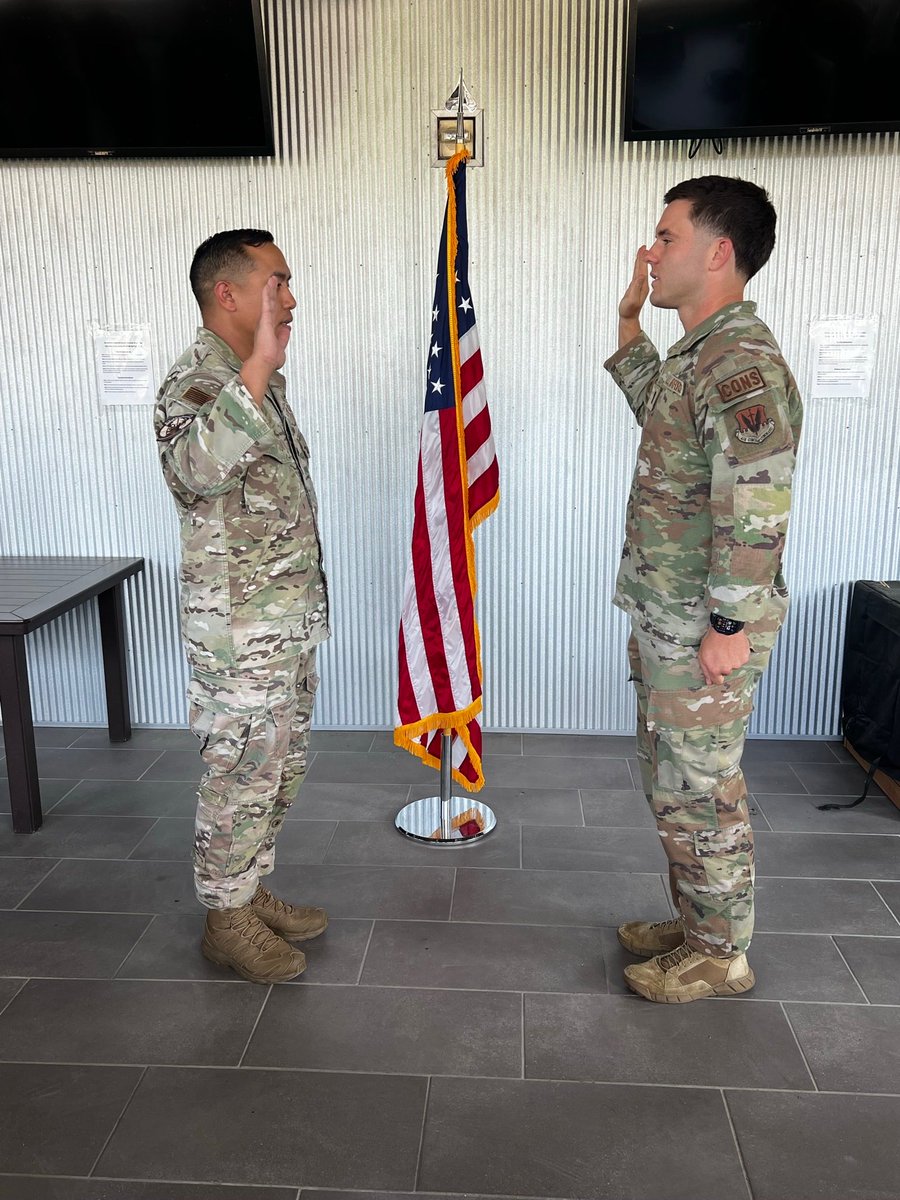 jamieweisjones's tweet photo. So proud of you First Lieutenant @JensenJones15 and your dedication to our country!  Blessed to be your Mom and grateful for you and all the other amazing military members who sacrifice so we can be free!!  #trueheroes❤️💙
#USA https://t.co/CaQ3csl1JN
