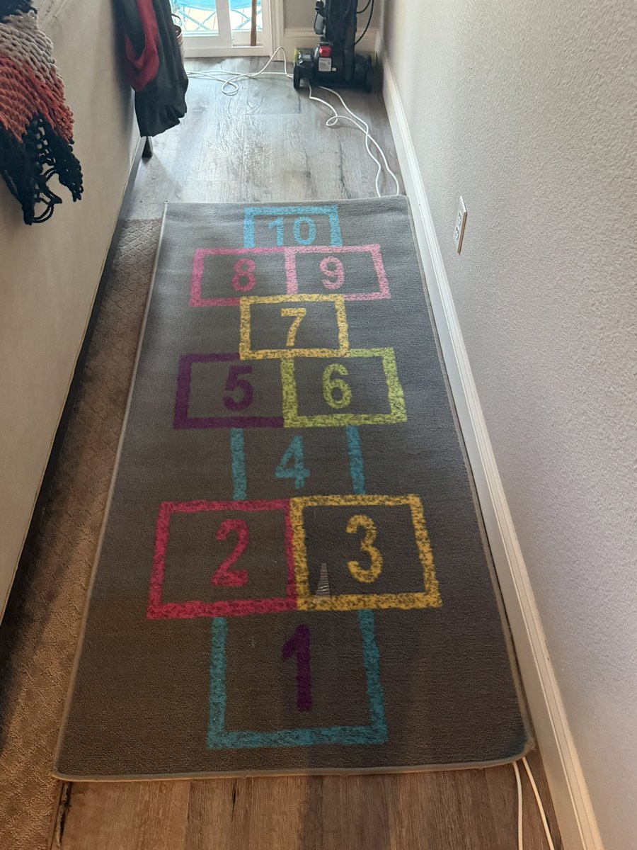 RustyBabyDl's tweet photo. There is no way I find a random rug at goodwill buy it then finally get home and see what it is just this… https://t.co/xFIzdrtPvw