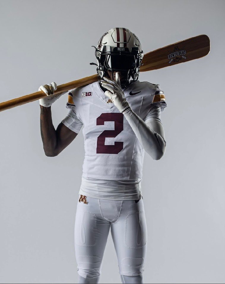 kevo_d1's tweet photo. Very grateful to announce that I am committing to the University of Minnesota @IsaacFruechte14 @RTBRecruiting @GophersForever @Coach_Fleck @TheLabCypE @GPowersScout @PrepRedzoneTX @CoachNickFaus @millerjeff15 @BFND_Football 🟤🟡#rowtheboat🚣🏾‍♂️!! https://t.co/C8IYM18b1o