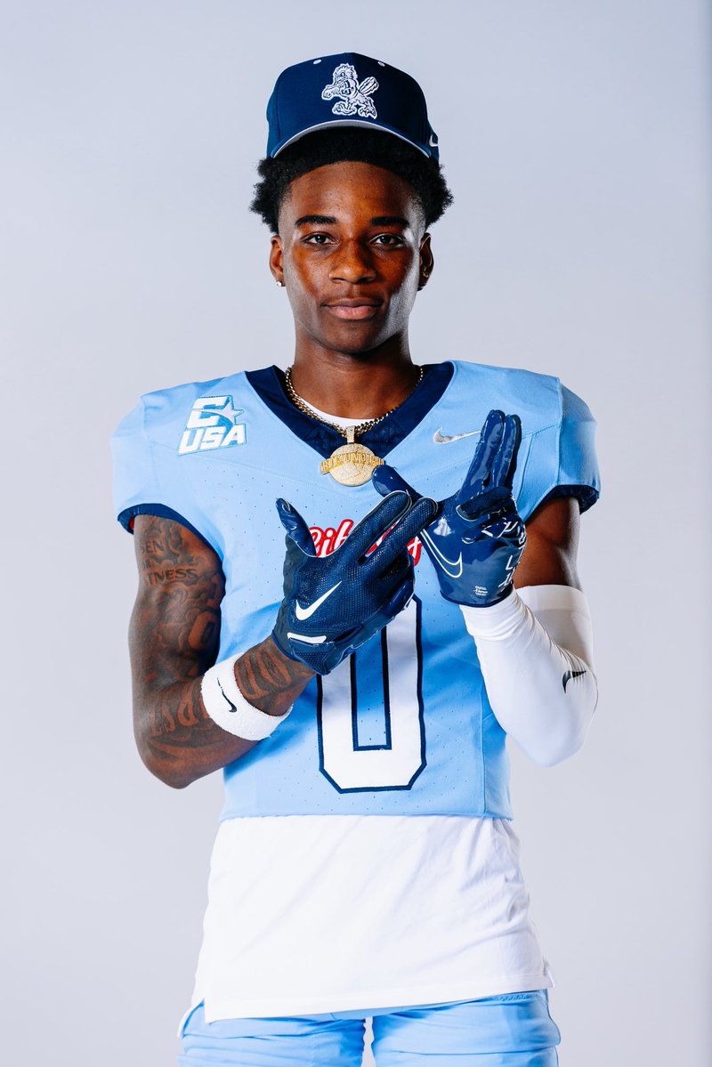 EJRichardsonTwo's tweet photo. Official visit @LibertyFootball 
@CoachNateHope @Coach_D13 @CoachChadwell @LUFBRecruiting @LouatTheState @VincentAlbano6 @CoachLiljon @adamgorney @Andy_Villamarzo @TorreySmithWR @TheUCReport #flames #notcommitted https://t.co/Q89Q0OzW8j