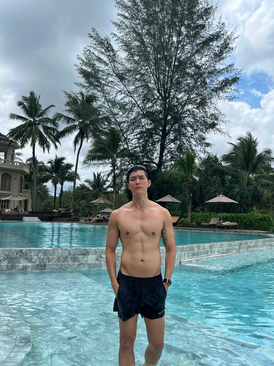 IAMNN197's tweet photo. ก็แดดมันร้อนอ่ะเนาะ😂🤣

 #ก็อตอิทธิพัทธ์

IG:Gxxod update https://t.co/ZJZAKGdso6