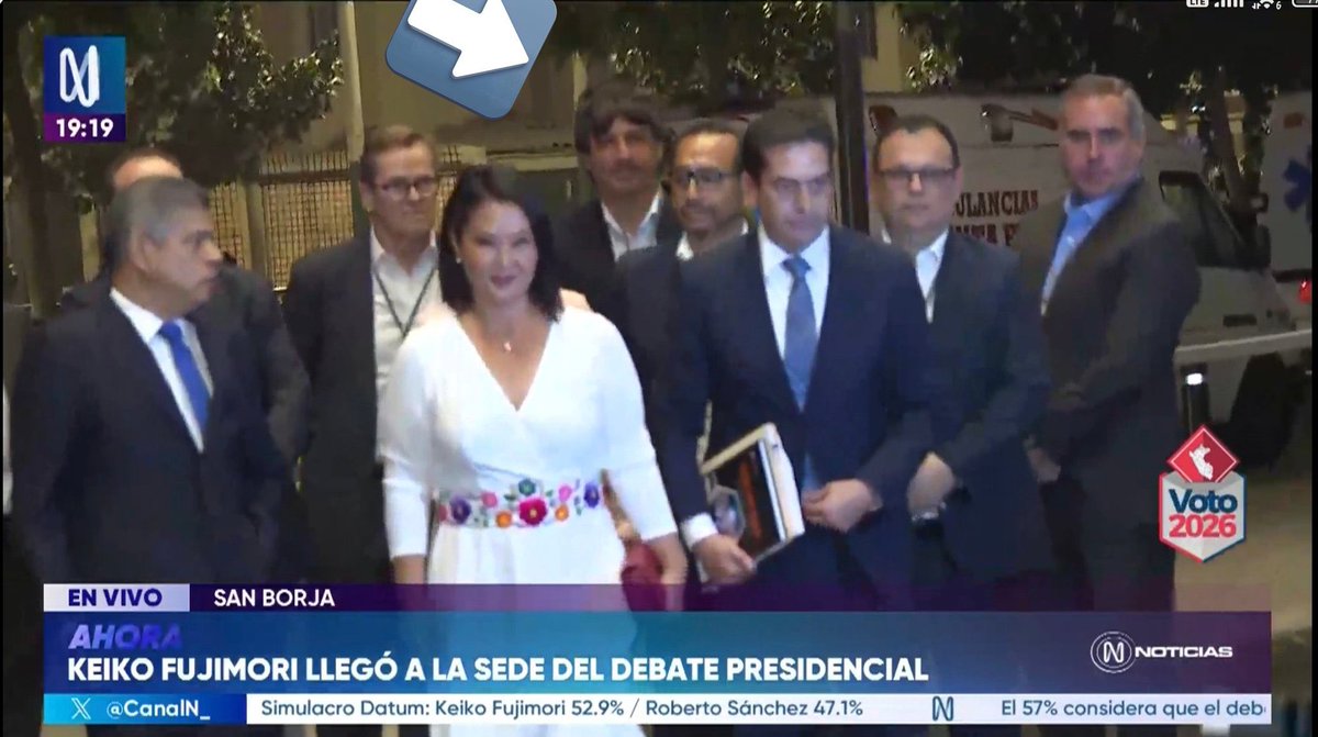 Israsec99's tweet photo. Alguien me puede explicar que hace JEAN FERRARI con KEIKO FUJIMORI?

Tienen al proyecto deportivo con FUERZA POPULAR o que?

#DebatePresidencial https://t.co/TGmRJLtVw0