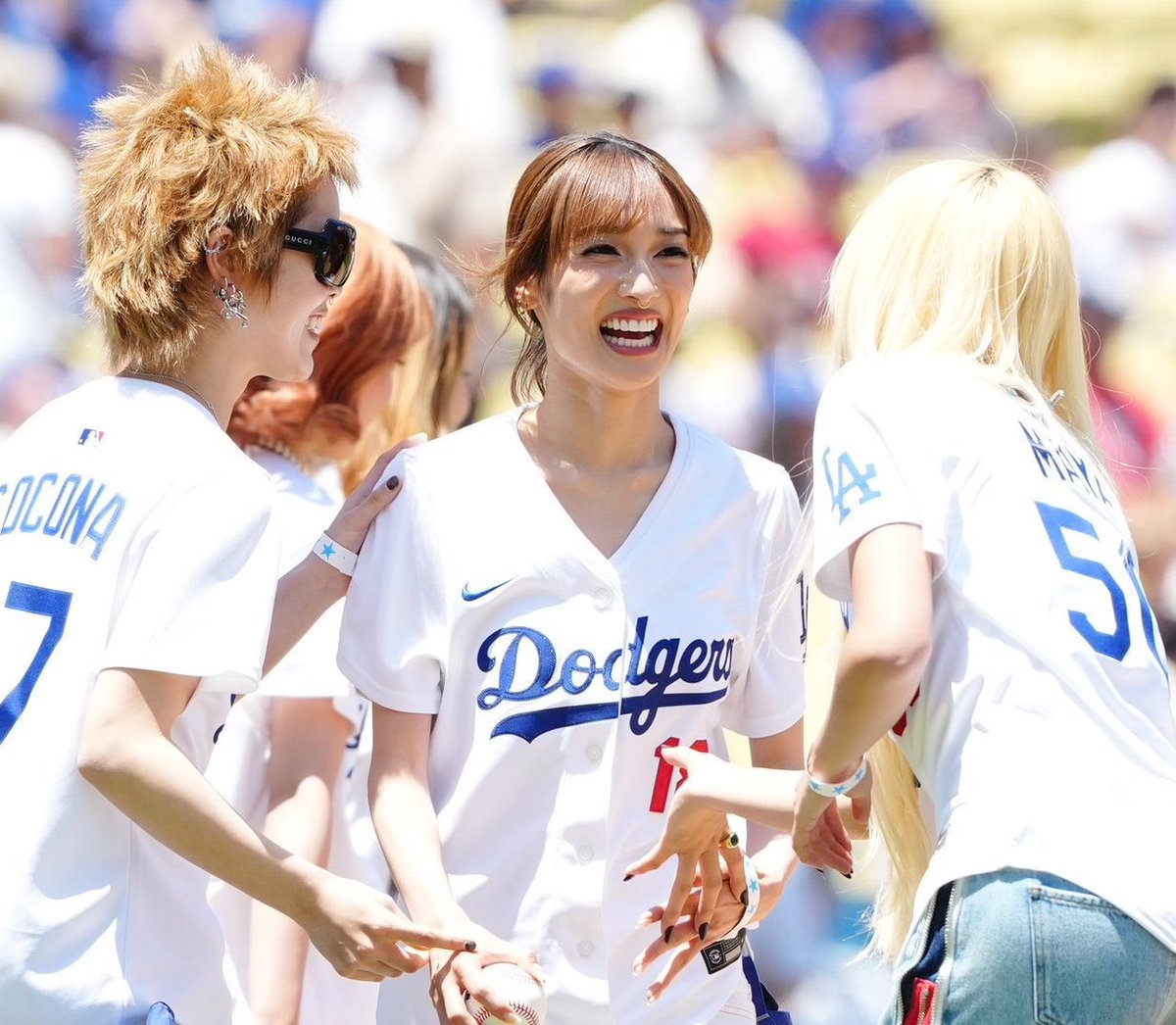 latenightxoshow's tweet photo. XG member’s wide, joyful smile w/ two sunny photos from a Dodgers baseball stadium event. https://t.co/AOUmBn3fUB