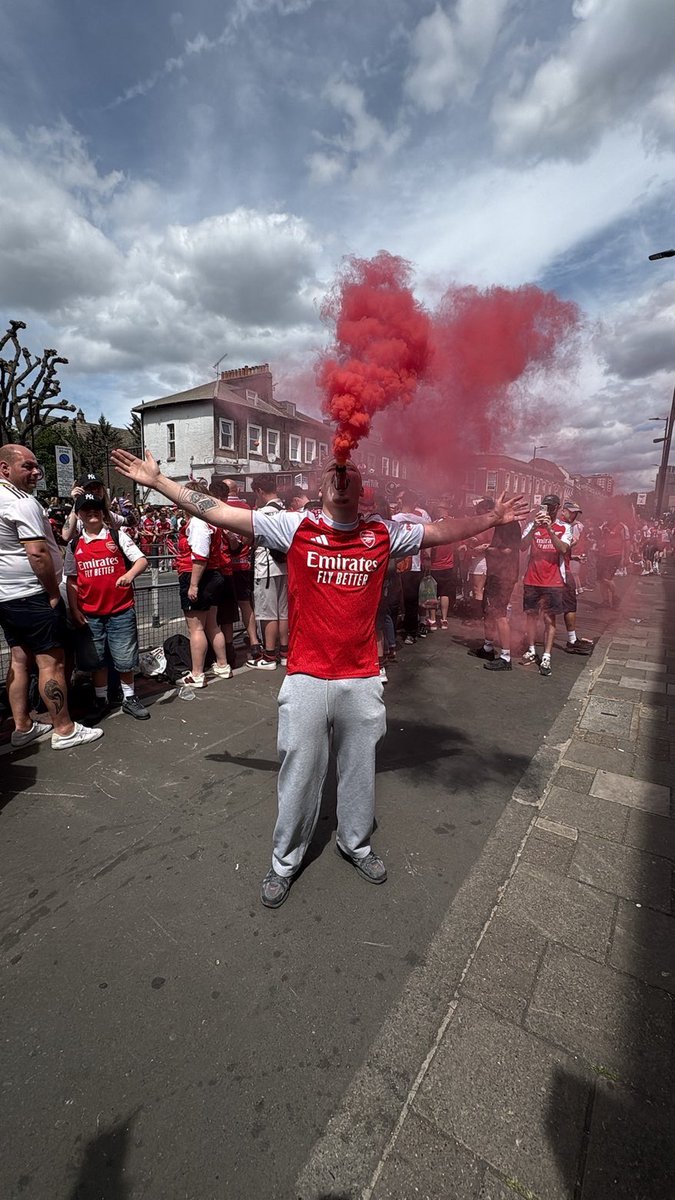 fbh2308's tweet photo. @pokeefe1 Champions of England lad https://t.co/UZFqbg6To7