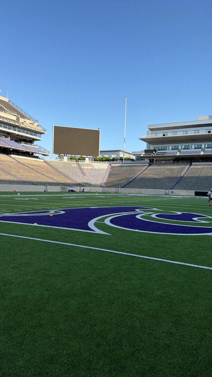 maceogriffin7's tweet photo. Had a great time competing at K-State Camp today! Thank you to @CK_KleinCollin and the entire K-State staff for the opportunity. Grateful for the coaching, competition, and experience. #EMAW https://t.co/UeQgGRfywj