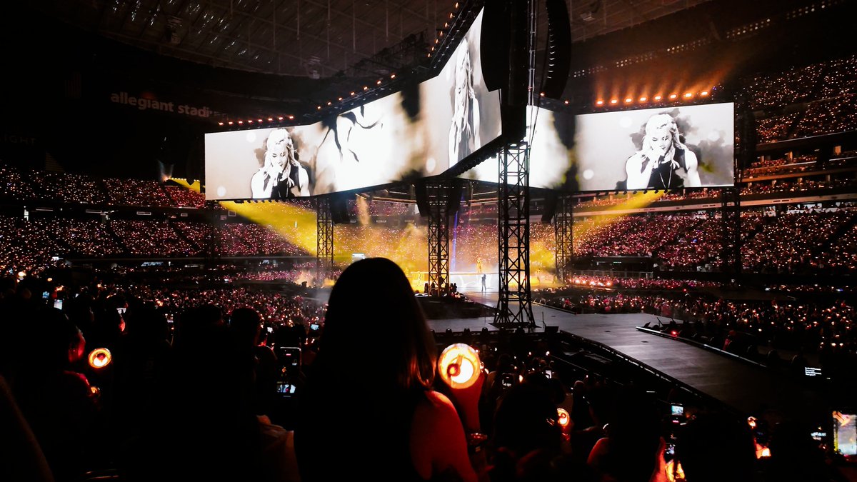 SleepDeez's tweet photo. Always takes a little time to reflect, but even with all the tricks Vegas pulled.. we had a great time. Allegiant crowd was interesting.. to say the least. The one thing that doesn't change is the level of detail in the show @BTS_twt puts on. That Hooligan intro was icon level. https://t.co/QhDBQc8lv1