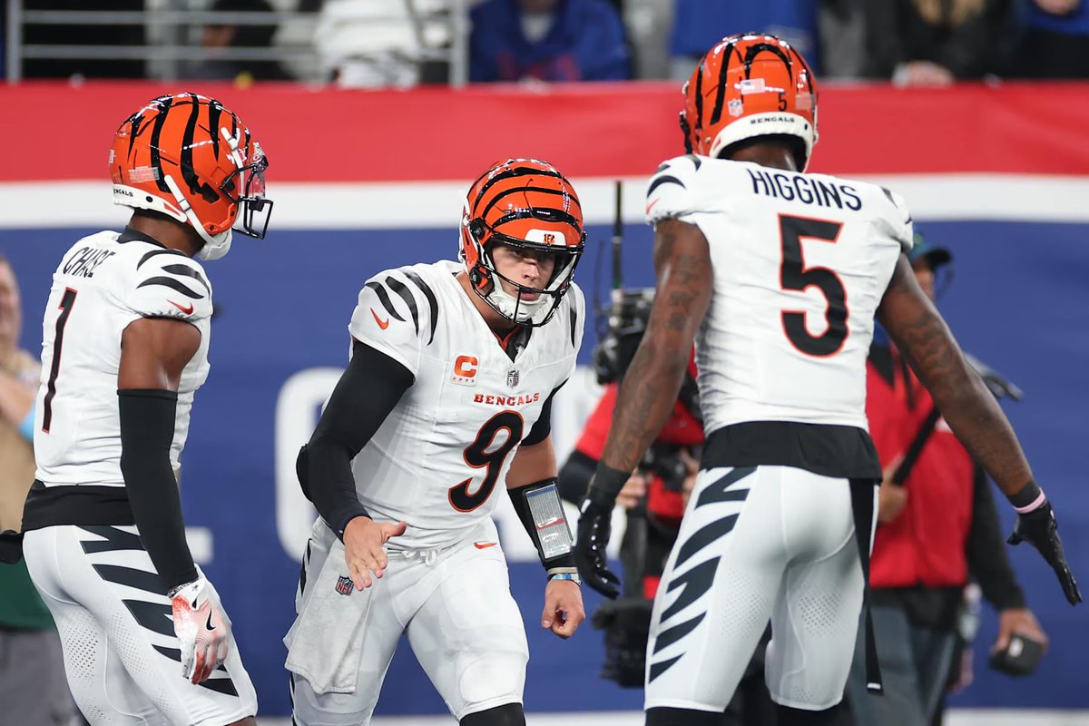 DomForce182's tweet photo. Crazy hypothetical:

Mahomes + Rice + Worthy 
for 
Burrow + Chase + Higgins

Mahomes would be a massive loss. But you plug the Bengals trio with the Chiefs coaching, o-line, Kelce, and K9.

Which trio wins more games for the Chiefs? https://t.co/WaFFXtooJu