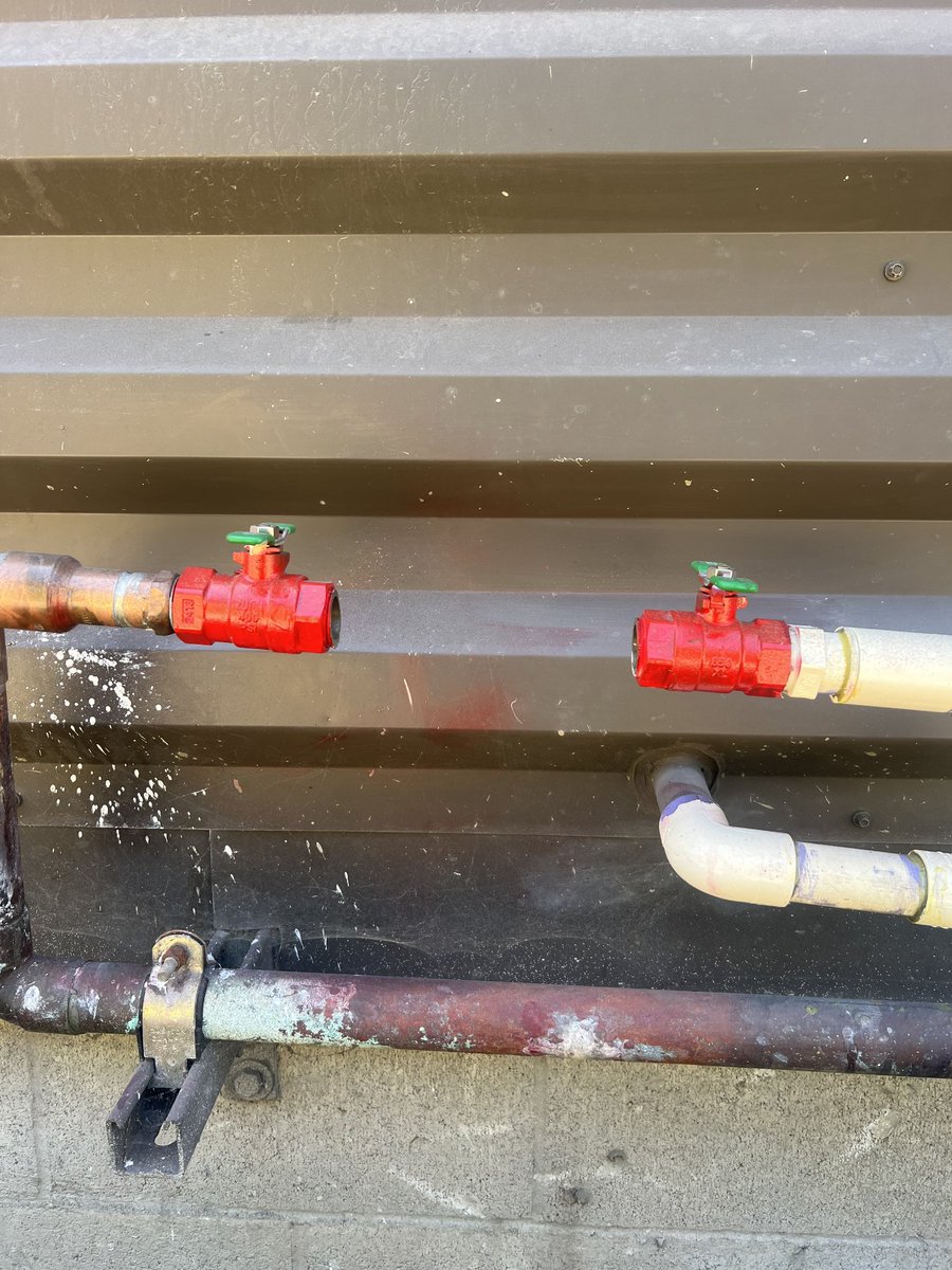 BJproperties's tweet photo. Learn the lingo
Scrapers
Strippers
Metal thieves
Copper thieves
Pipe pullers

Also
Stripping crews
Salvage bandits
Metal raiders
Wire strippers

These alre all accurate for petty thieves that would sell glass to their mothes and tell them they are diamonds

Whatever you call it https://t.co/PuFGQDLVNZ