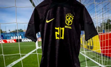 wraith7000's tweet photo. @JINfutebol jin tem essa do brasil 2023? e essa do corinthians 19/20? https://t.co/5vjr7uuT9J