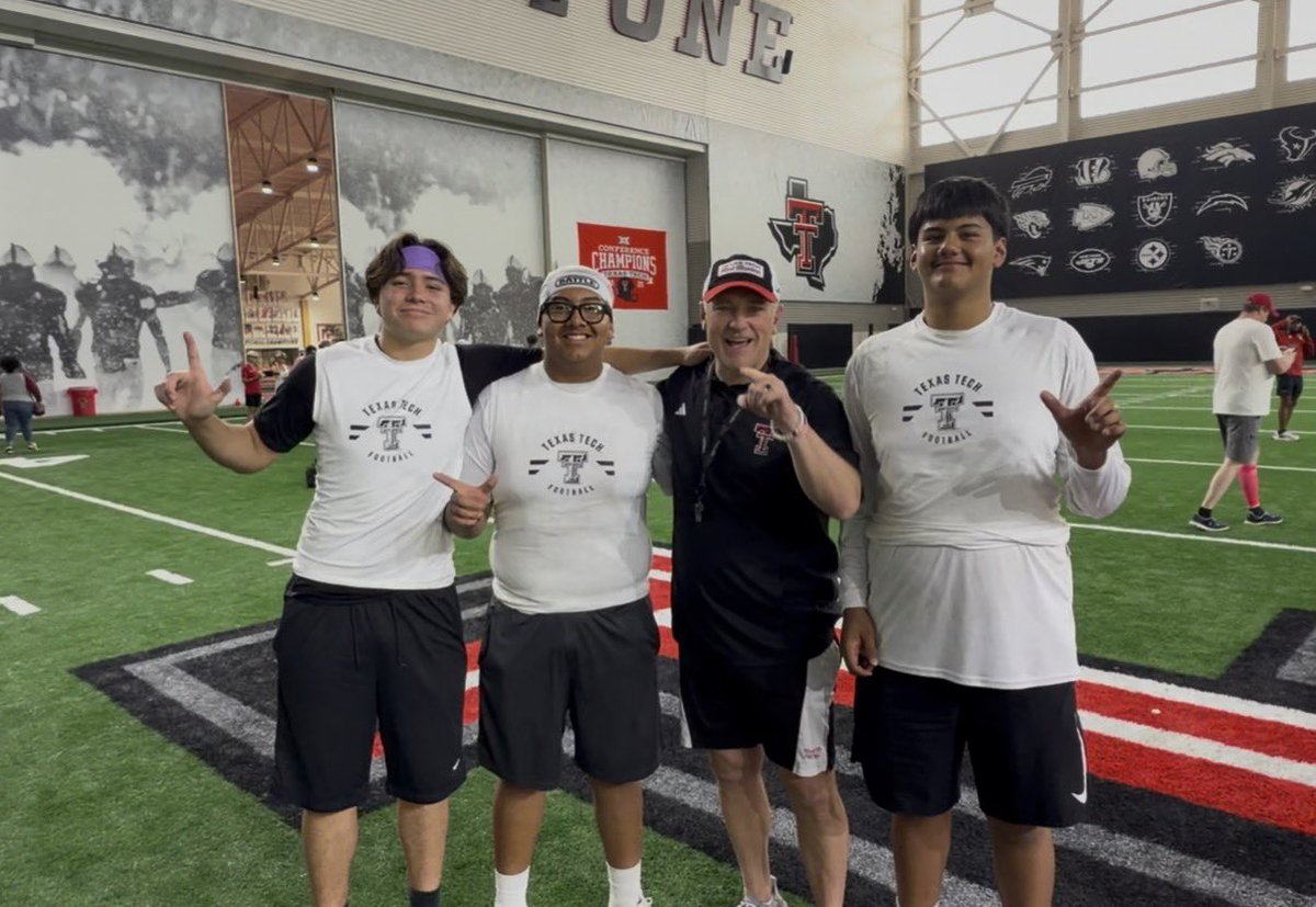 RickyHidalgo60's tweet photo. Blessed to have attended the Texas Tech Football Camp this Sunday! Huge thanks to @ClayMcGuireTTU for the O-line coaching. Got to meet some TTU linemen and have great conversations. Grateful and fired up to keep grinding! #WreckEm
@CoachFrontz @CoachPM_ @BeauAvila_35 @EHSFalconFB https://t.co/vku7Fs7pYJ