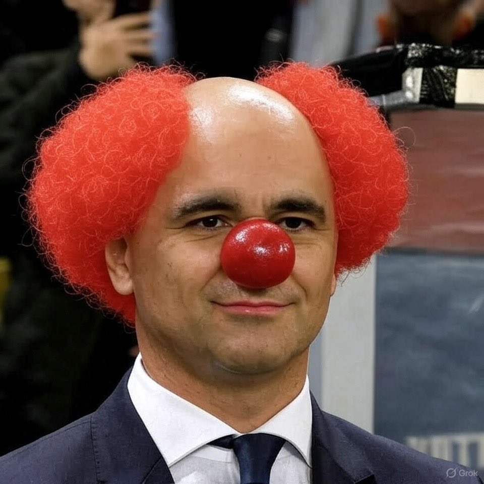 cardoo0123's tweet photo. @selecaoportugal Portugal Merece um técnico que não subestime um jogador com base em onde ele joga. Quatro vezes artilheiro, mas joga no México, então acho que o técnico o considera um lixo. https://t.co/i0SUmEN9fY