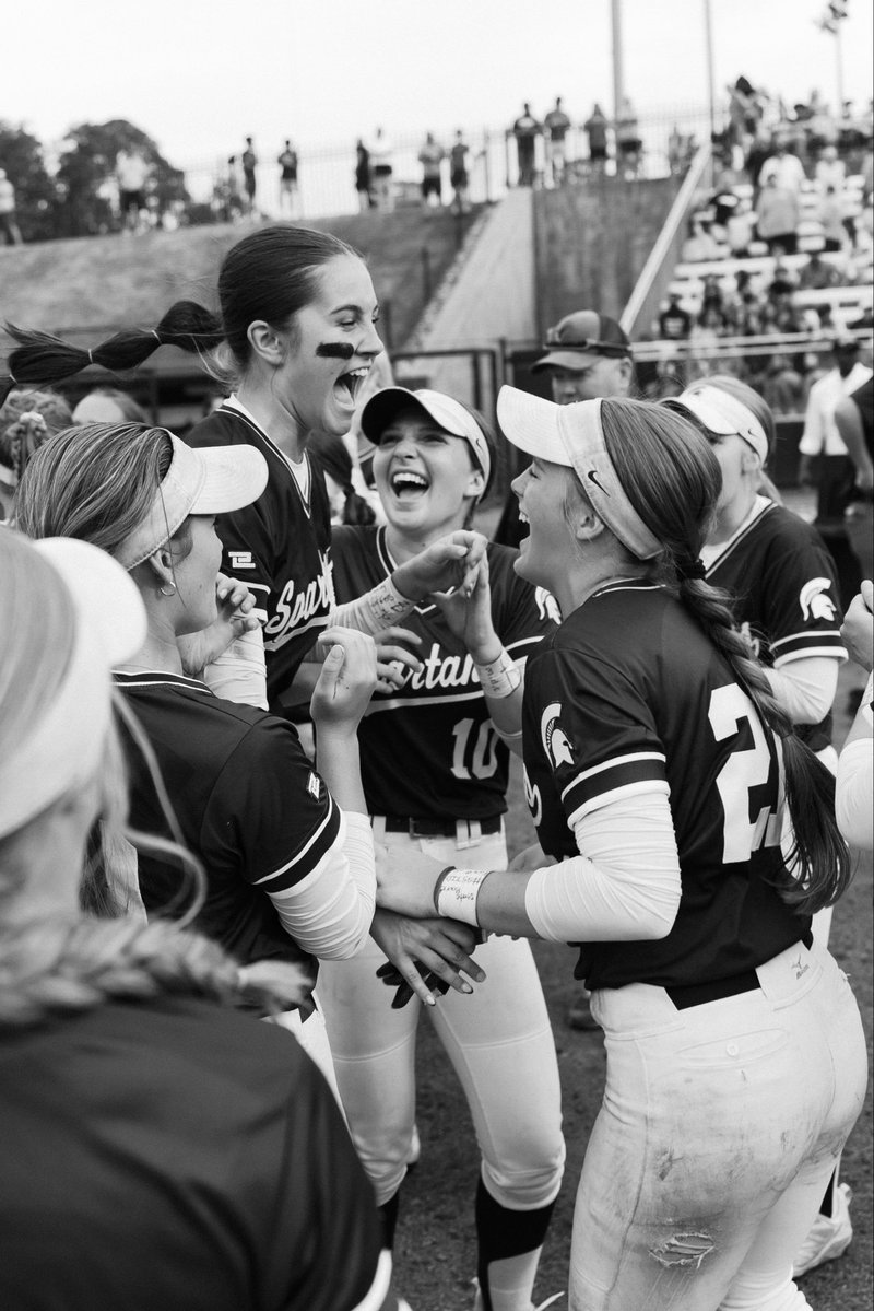 HollandWeisner's tweet photo. Back 2 Back North Carolina State Champions! 💍💍…💍?? Thank you to my coaches and teammates for this amazing season. @SCHSfastpitch @teamnc_bowman https://t.co/EXQ9eRRZ4D