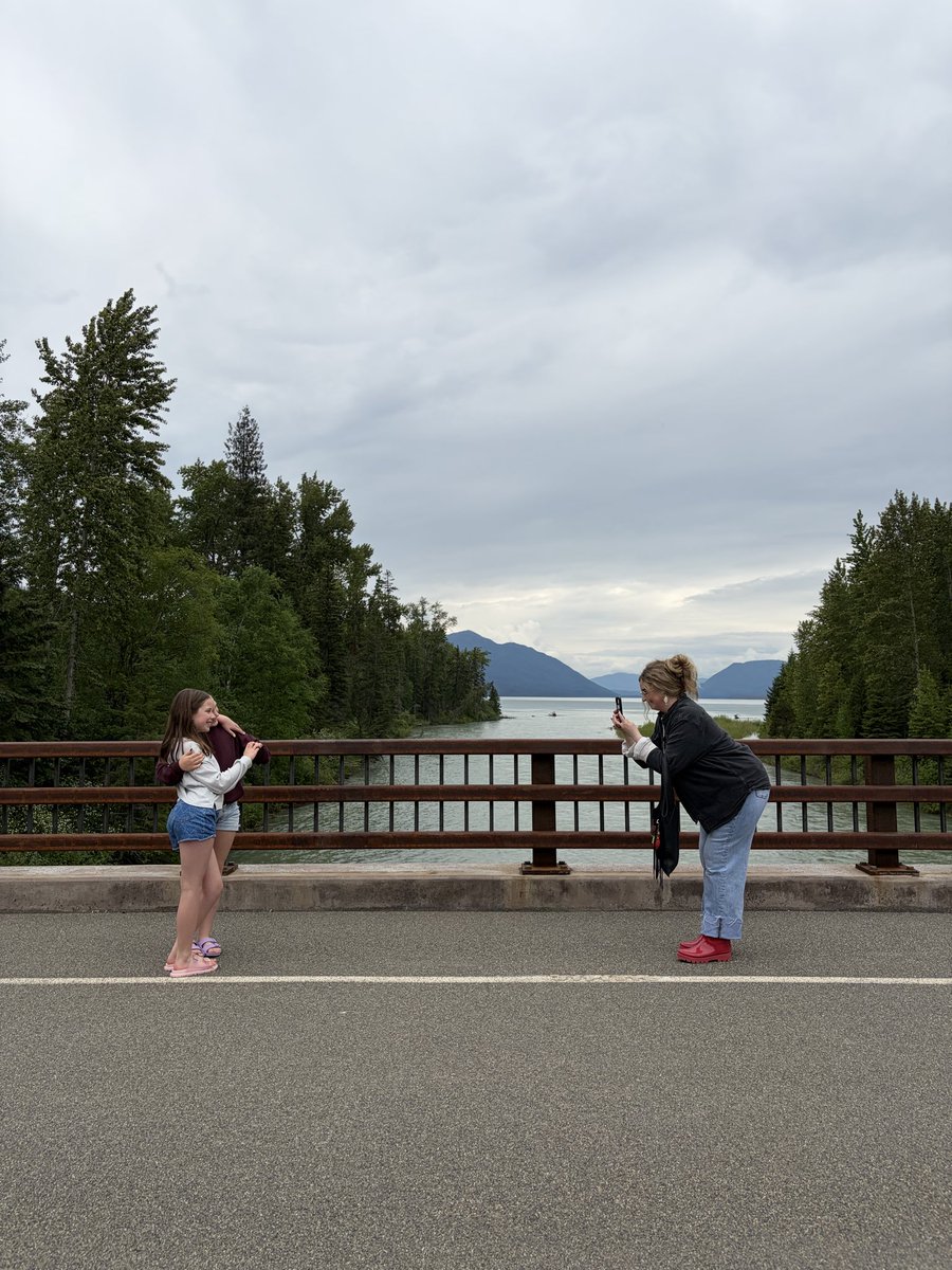 Lipsiea's tweet photo. All my gals ❤️ Montana.  Not the football just natural splendor. https://t.co/AC8uh3SACy