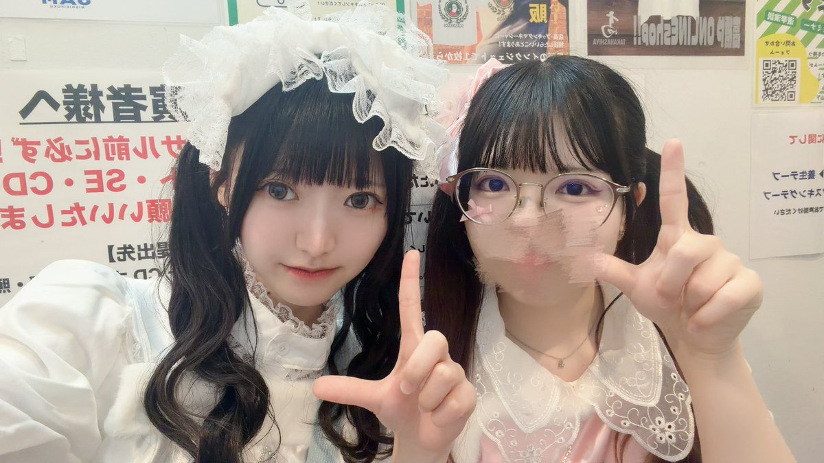 panew_haru's tweet photo. おはよー余韻！楽しかった！天下一品の最初わたわたしてたのは、るるの曲振りいけるか、、いけた神‼️ってなってたら振りも位置も吹っ飛ばしましたそこだけがあまりにも後悔( ´•ᴗ•ก)՞ ՞あと全然みんな気づいてないけど律月ひかるさんに合わせて前髪ぱっつんに戻したよ😡気づきなよ😡

#Panewǃ https://t.co/mCWdgxhz35