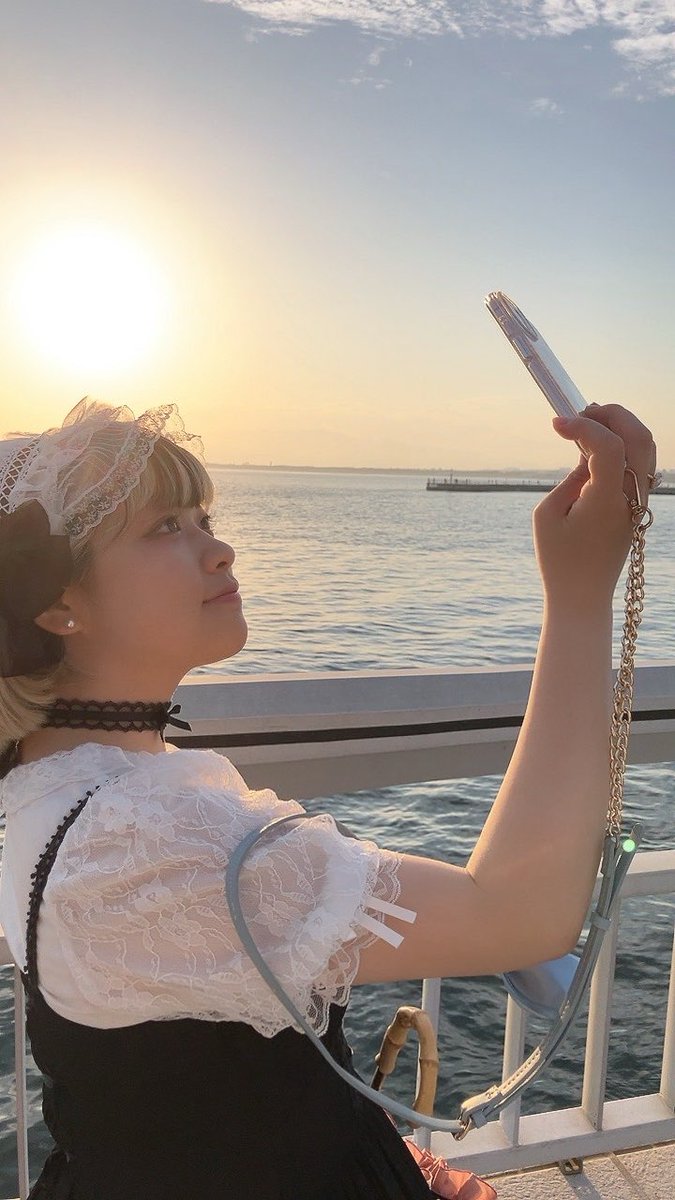 hal_itmy's tweet photo. 🌊🌅 https://t.co/Xxw0d5PdAj