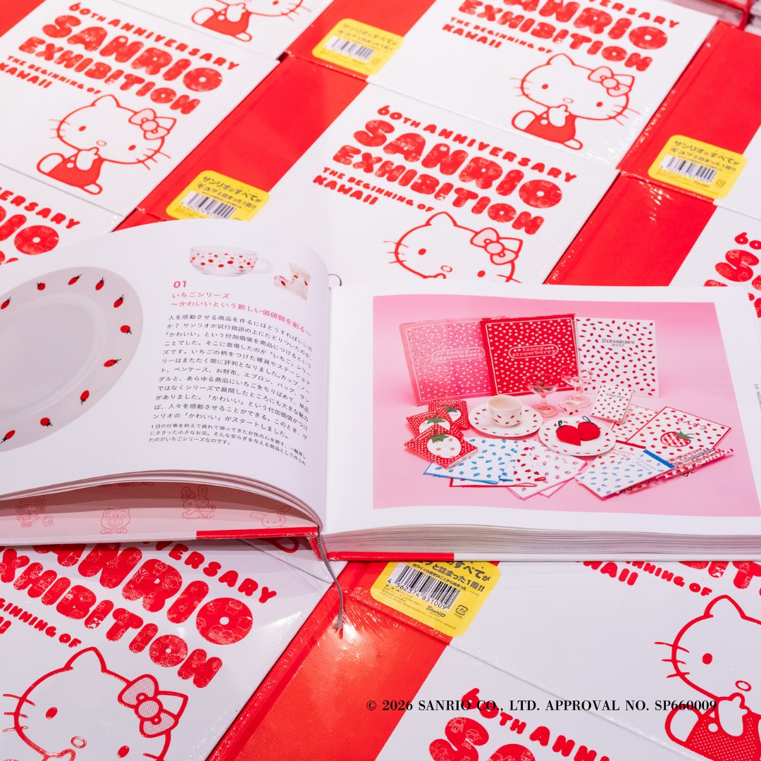 sanrioart_final's tweet photo. 🎀 グッズ売り場もお見逃しなく 🎀

会場内の特設ショップでは、
限定グッズや先行販売アイテムなど、
サンリオファン必見の商品が盛りだくさん🍎♡

FINAL ver. のテーマカラー“ピンク”を基調にした
オリジナルグッズも多数登場しています🎀

さらに、サンリオ展のすべてがギュッと詰まった
永久保存版の公式図録も📘✨

展示とあわせて、
ぜひグッズ売り場もお楽しみください♡
※在庫状況により、予告なく販売を終了させていただく場合がございます。
―――――――――
🎀 サンリオ展 FINAL ver. ニッポンのカワイイ文化60年史 🎀
🗓 2026年4月9日(木)～6月21日(日)
📍 森アーツセンターギャラリー（六本木ヒルズ森タワー52階）
🔗 https://t.co/nuOldoER14
#サンリオ展 #サンリオ展FINAL