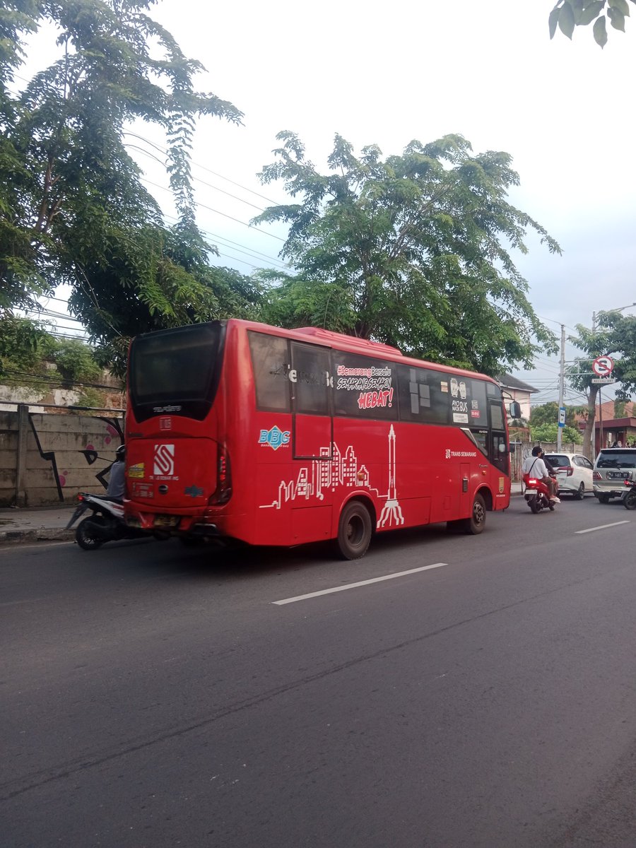 yukcube1's tweet photo. Selamat pagi sobat cubers, tiba-tiba sudah teleport ke Semarang dari kemarin ke Cirebon

Untuk kontennya menyusul ya sobat cubers.

Dan kira-kira ada rekomendasi tidak yang kami mau kunjungi?

-K https://t.co/UzHuucKkR1