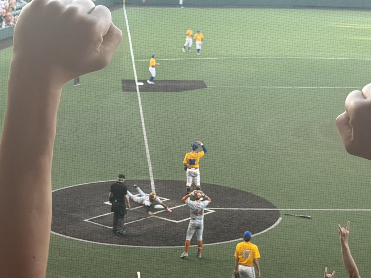 LaneSupak's tweet photo. Doza RBI 2B🤘🏼💯 https://t.co/yVvPHBrfHb