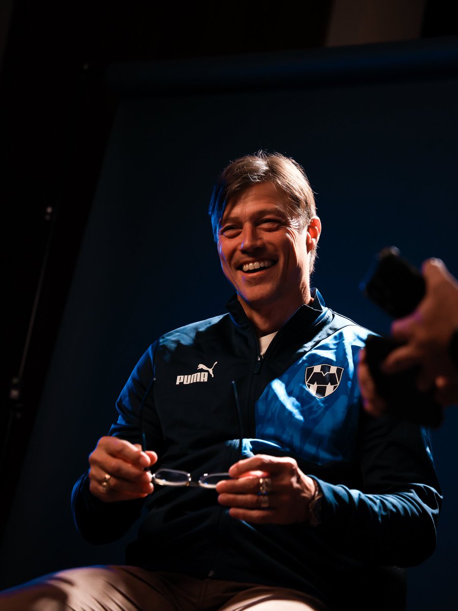 estadmonterrey's tweet photo. “En la Vida y en la Cancha es mi forma de vivir. Coincidimos con el slogan de manera natural”.🎙️Matías Almeyda.🔥

¡Vamos con todo, Pelado!👊🏼💙 https://t.co/JdfBHCWkBR