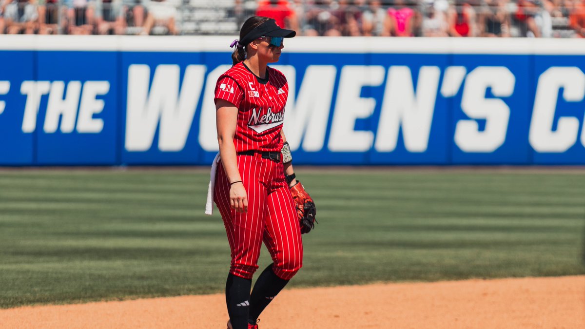 DevonParkOKC's tweet photo. Day 𝐅𝐨𝐮𝐫 Flicks 📸

#WCWS | @NCAASoftball https://t.co/OQ8ZQ4A8X7