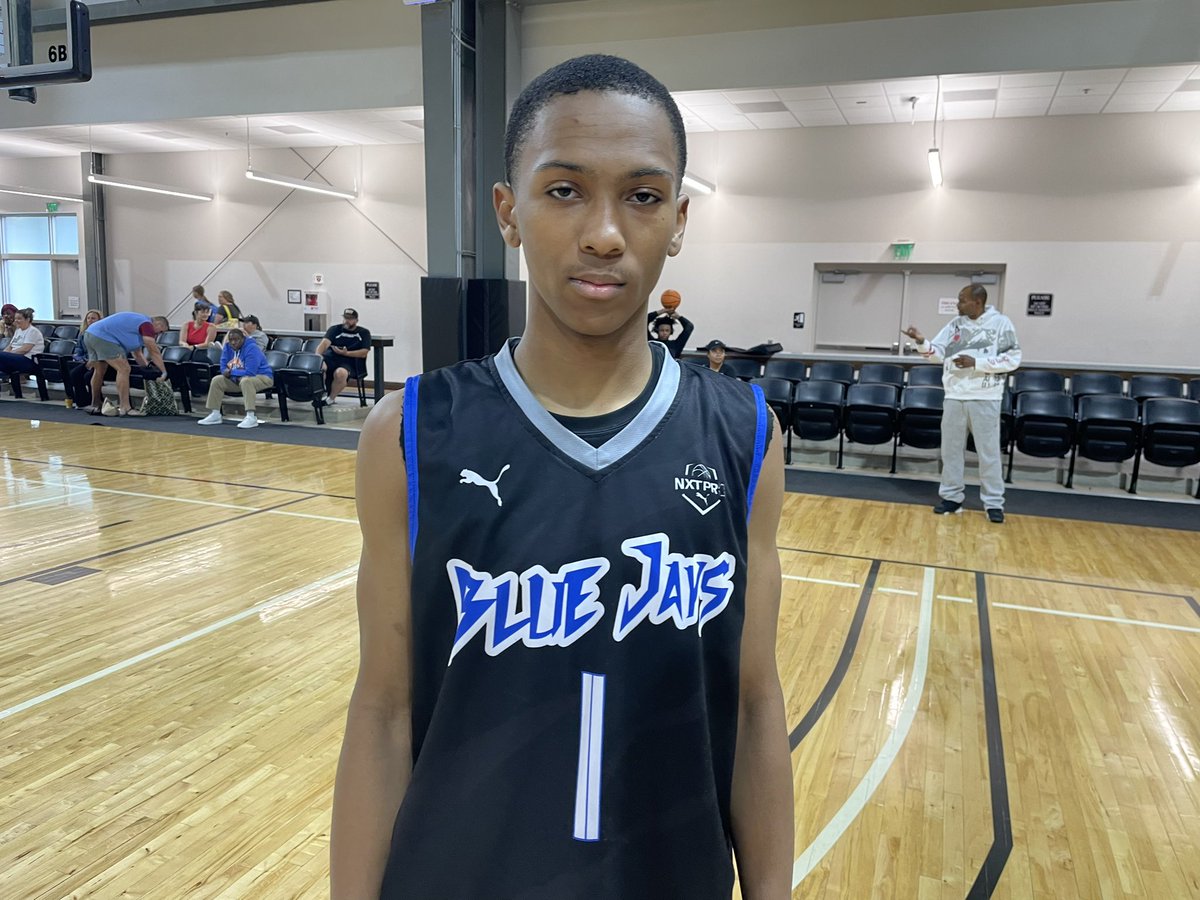 Swanny1973's tweet photo. Checked in on some
Boys action here at #PhenomSummerShowcase also today. 

Certainly no shortage of talent across the board. 

Who caught our attention ?  

Checkout the site all week long - https://t.co/Sm5jrXi4J3

#SwannysRoundballReview
#RecruitThePalmettoState https://t.co/xgamXtCxGm