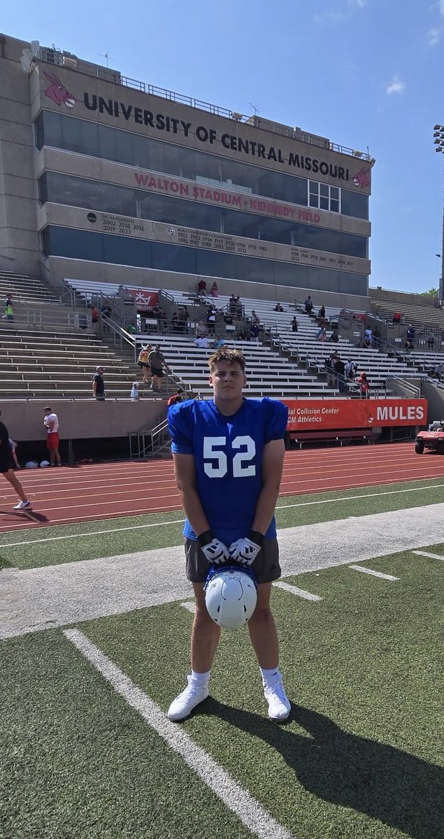 jaxsonfohey's tweet photo. Had a good day at the UCM football camp! @UCMFootballTeam  @qhsfootball @RLittle_3 https://t.co/YfIhiM5n3q