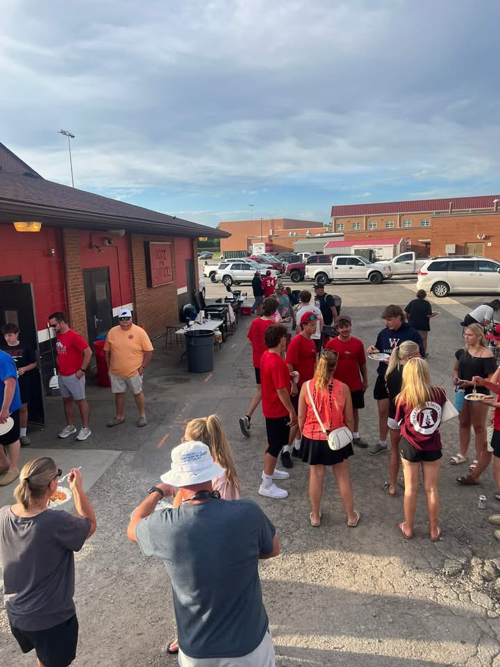 BElivewire's tweet photo. This evening, Bullitt East baseball and softball held a post-practice cookout with their families in celebration of advancing to the KHSAA State Tournament. #BEBaseball #BESoftball https://t.co/j7OwzW7DVG