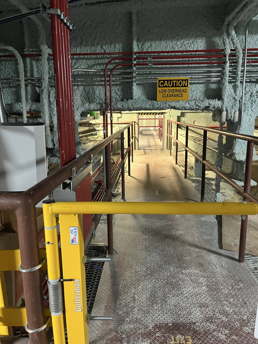 trancentrall's tweet photo. Lots of people talking about Backrooms that don’t really live the Backrooms life like I do https://t.co/NhncnL3MEh