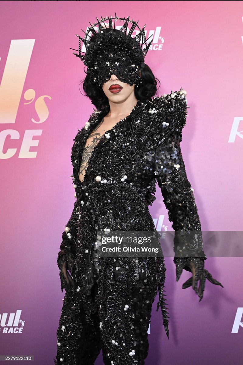 ejaybugboy3's tweet photo. God @DiscordAddamsX is so damn cool. This look is incredible. https://t.co/EvnextuprD